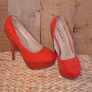 Breckelle's high heals